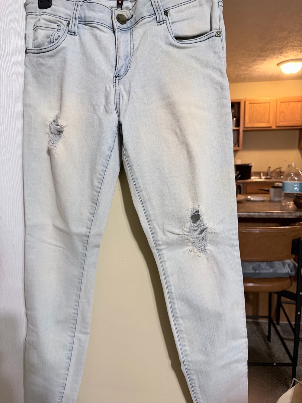 Kut from the Kloth Light Blue Distressed Skinny Jeans